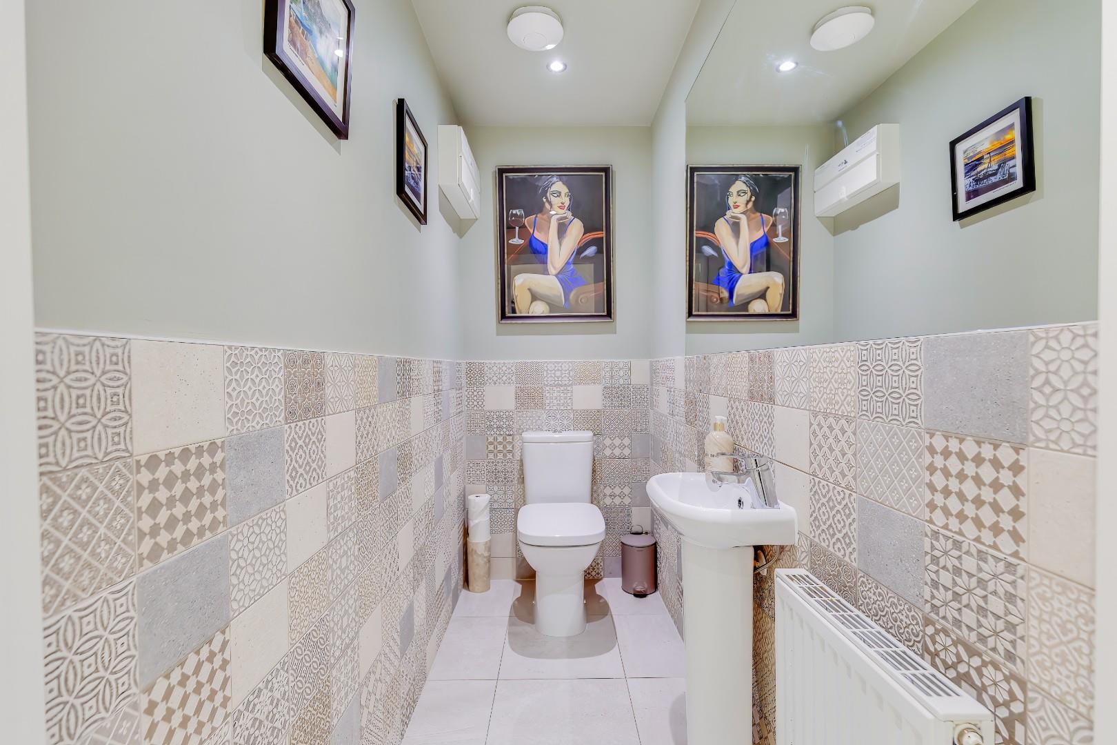 8 Cae Ffynnon, Cowbridge, CF71 7FJ